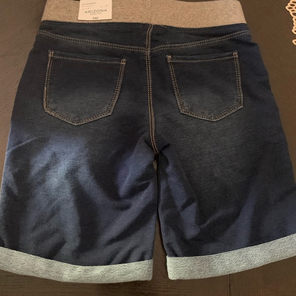 NWT Arizona Girls denim shorts Size 10 - Picture 2 of 3